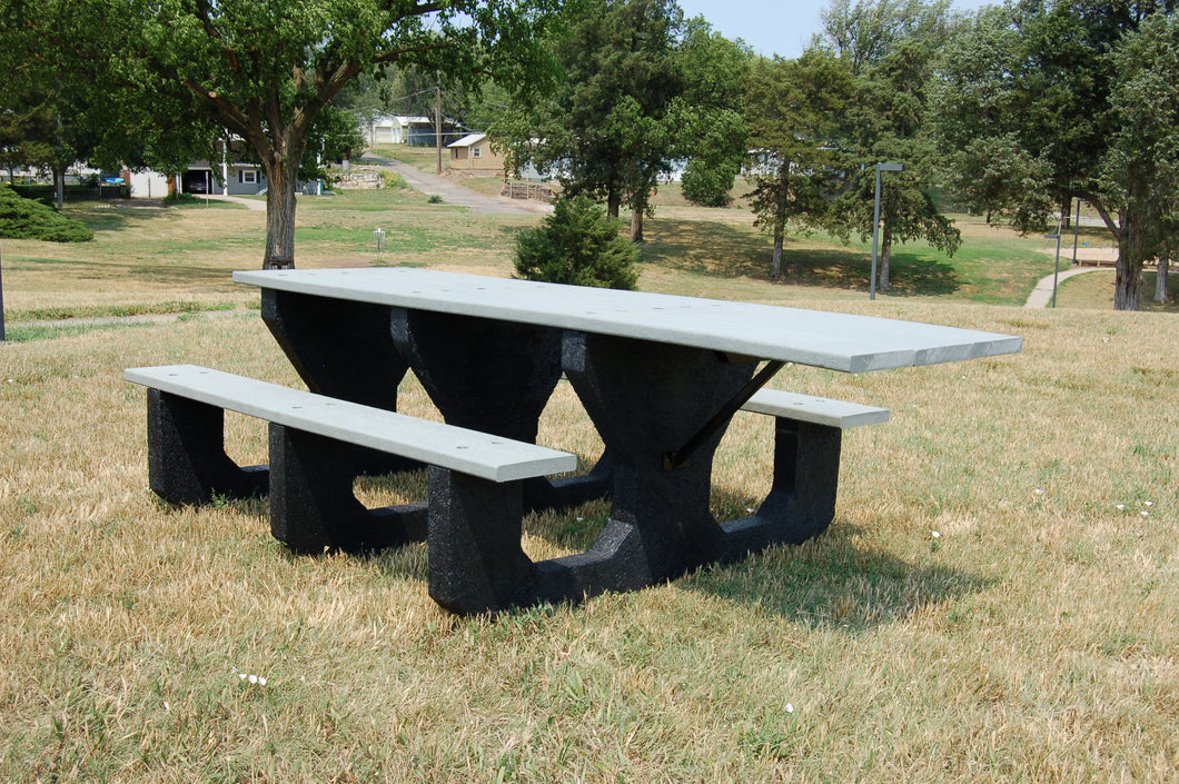 8' Wheelchair Accessible Recycled Picnic Table
